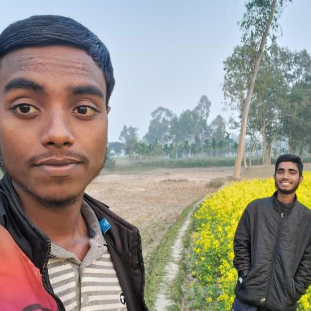 মো : সুজন  মিয়া